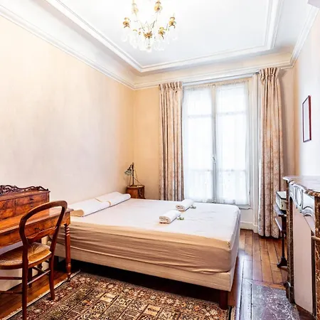 Apartament Guestready - Charming Classic Near Montparnasse Paryż