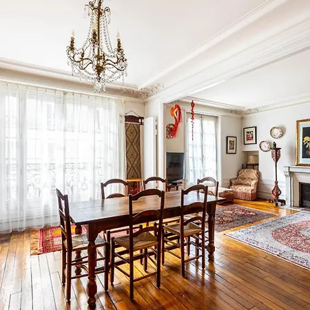 Guestready - Charming Classic Near Montparnasse Paryż